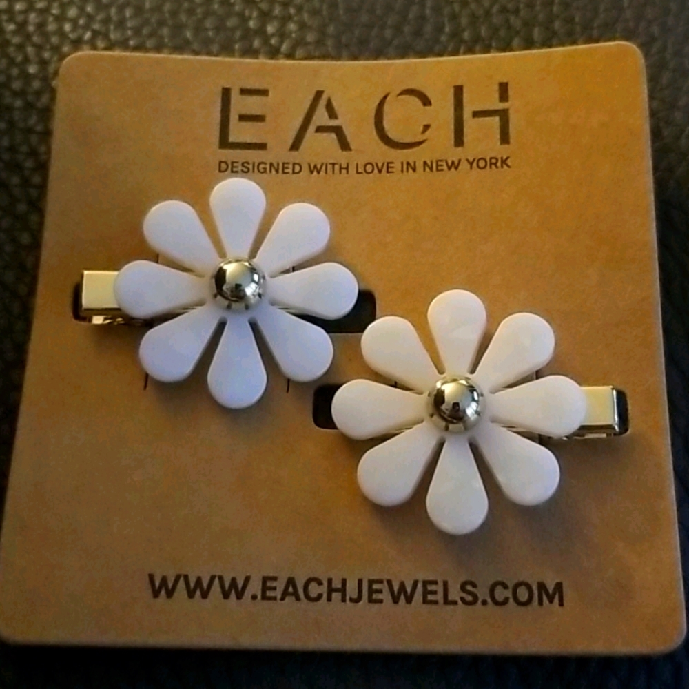 Flower barrettes